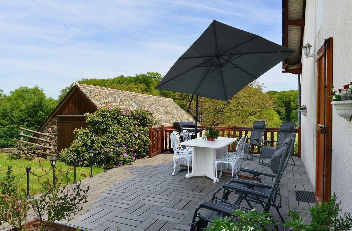 Location maison Les Dourils in Entraygues-sur-Truyère, Parc naturel régional de l'Aubrac