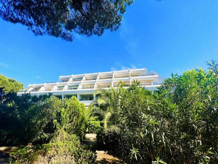Gîte pour 2 personnes, avec jardin et piscine dans Golf de la Grande Motte - 3