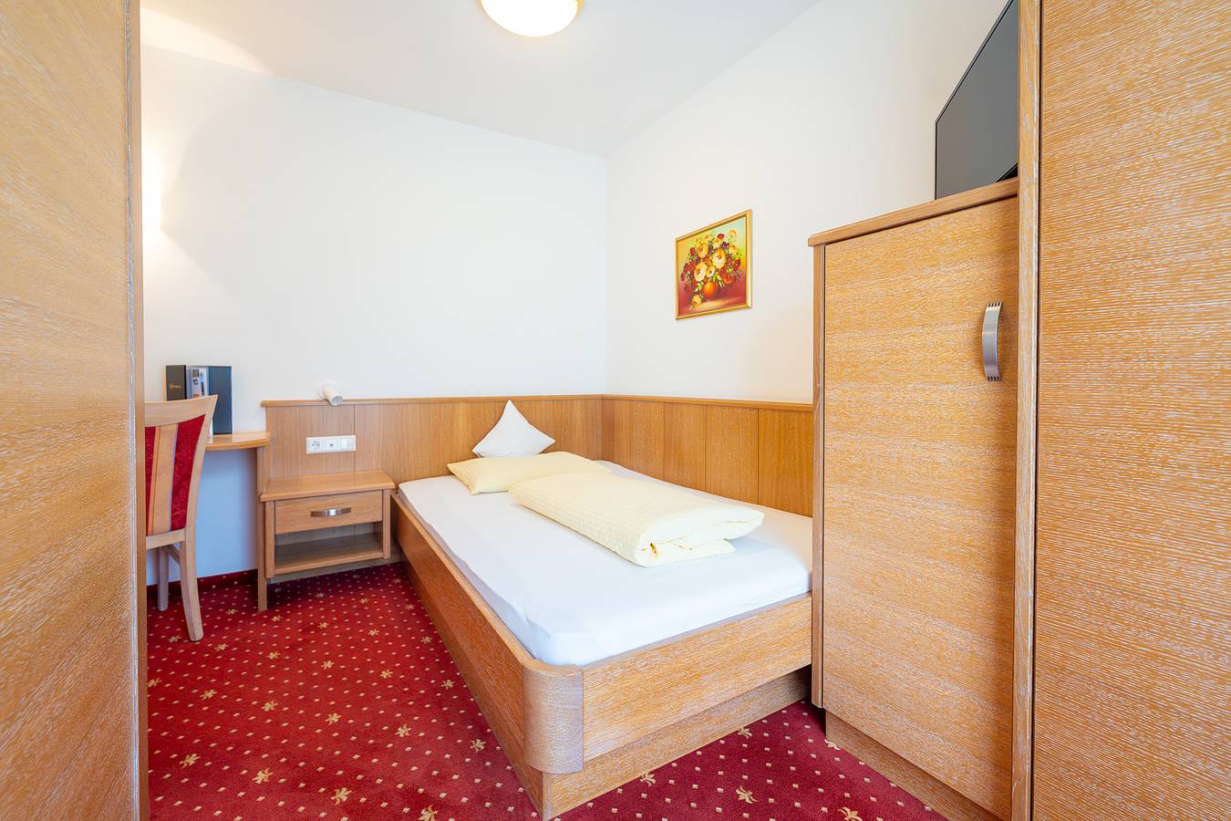 Camera 'Passerblick' con vista sulle montagne, Wi-Fi e aria condizionata in Comune di Tirolo, Gruppo Tessa