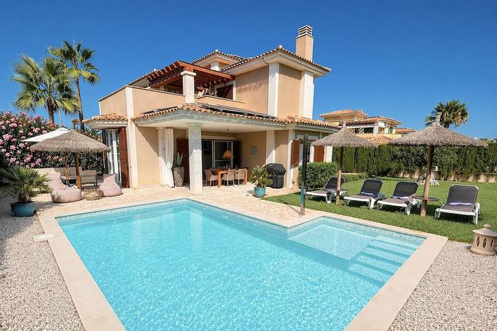 Finca für 6 Personen, mit Balkon und Garten sowie Pool in Cala Murada