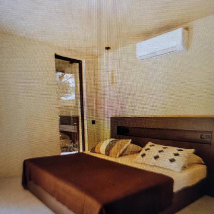 Gîte pour 12 personnes, avec vue ainsi que jardin et piscine, animaux acceptés dans Plage du Débarquement (La Croix-Valmer)