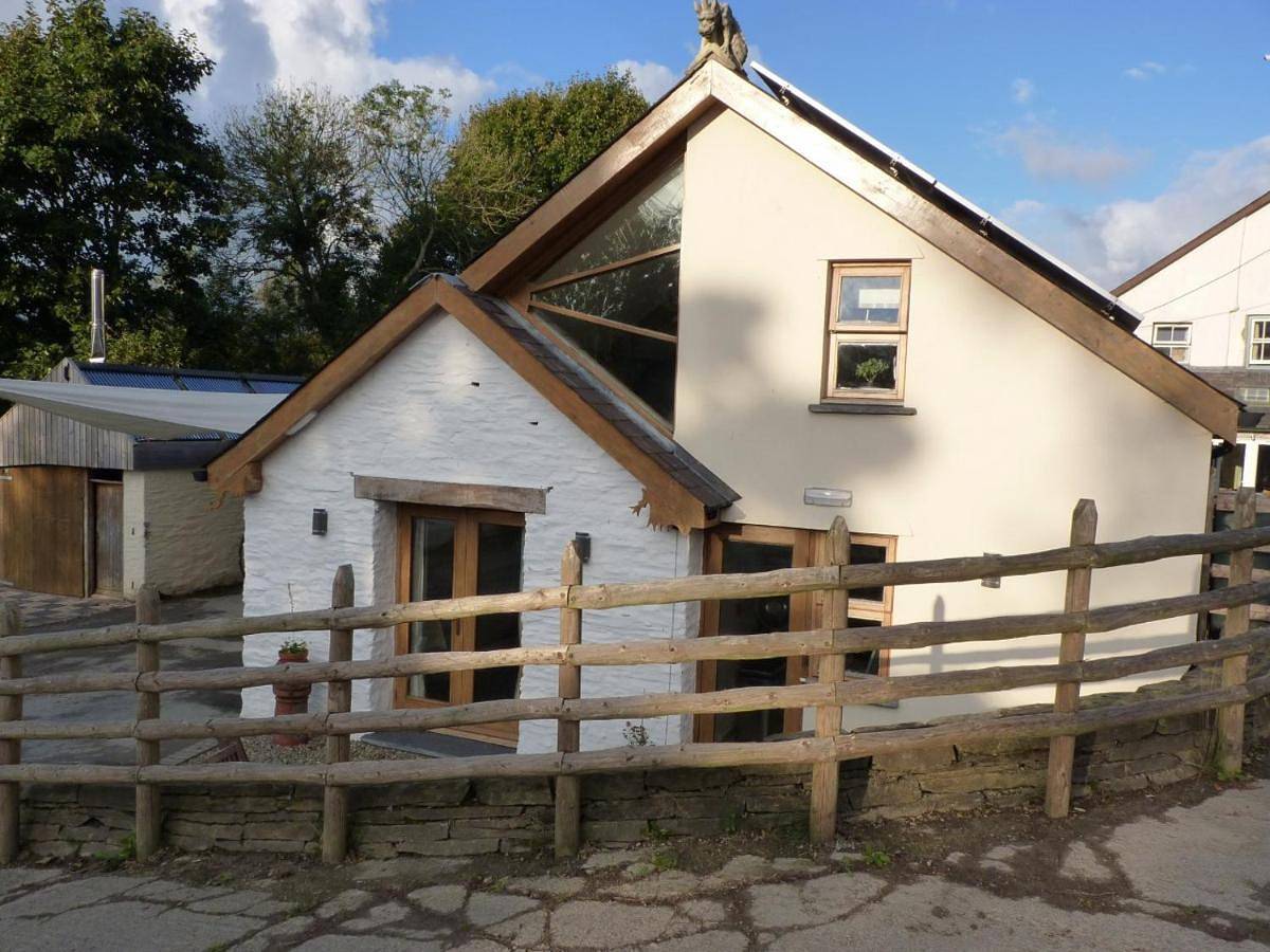 Ceridwen Glamping, double decker bus and Yurts in Carmarthenshire