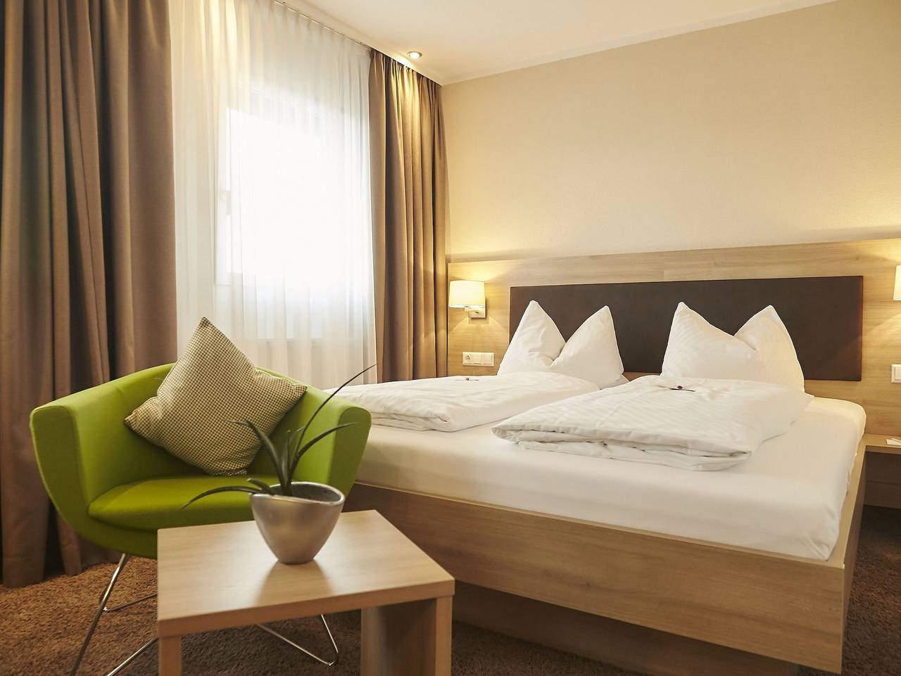 Flair Hotel Grüner Baum - Superior Dreibettzimmer in Donaueschingen, Mittlerer Schwarzwald