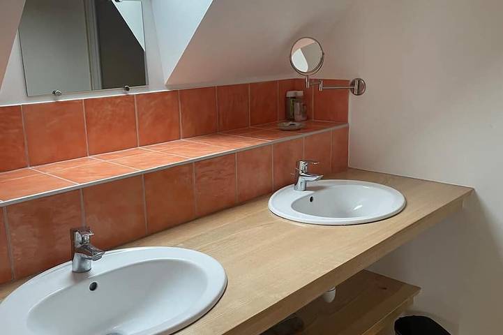 Le Cairn: a cozy guesthouse located in the heart of the Gaves Valley in Villelongue, Pyrenees National Park