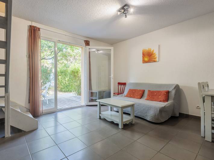 Ferienhaus für 4 Personen, mit Balkon und Terrasse sowie Garten und Pool