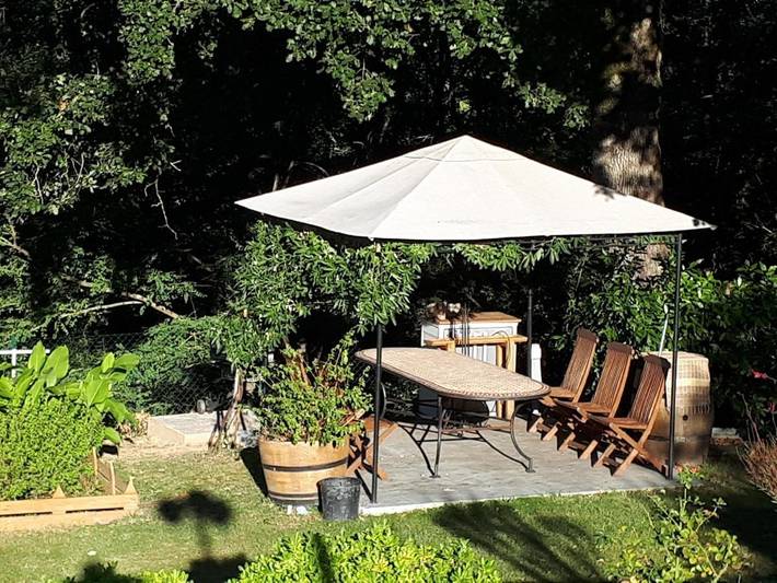 Chambre d’hôte pour 3 personnes, avec Terrasse et Jardin ainsi que Piscine et Vue dans le Lot-et-Garonne - 3