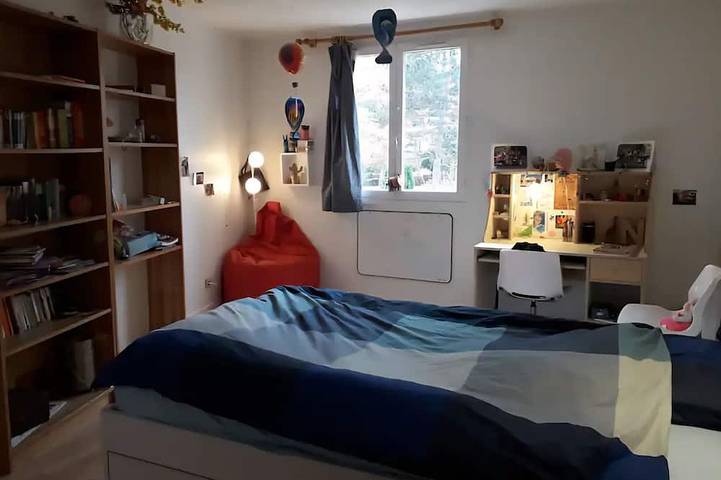 Maison british à l'extérieur et latina à l'intérieur in Saint-Germain-en-Laye, Yvelines
