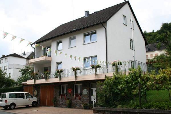 Ferienwohnung für 4 Personen, mit Terrasse in Briedel