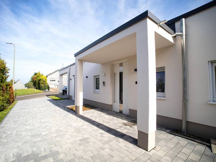 Ferienhaus für 6 Personen, mit Terrasse und Whirlpool sowie Garten, kinderfreundlich in Allenbach - 2