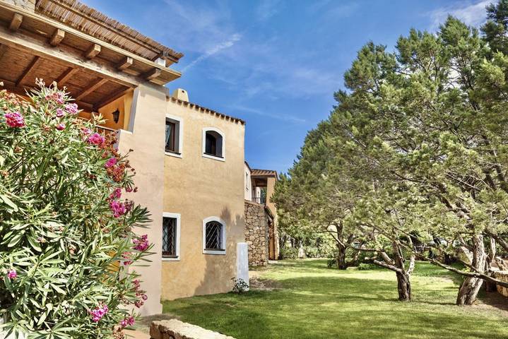 Gîte pour 2 personnes, avec jardin et piscine, animaux acceptés à Arzachena - 2