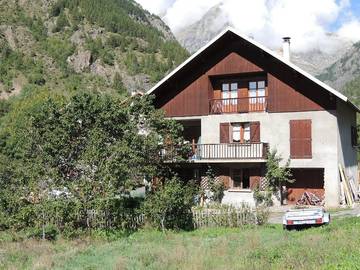 Gîte pour 5 personnes, avec balcon dans Hautes-Alpe