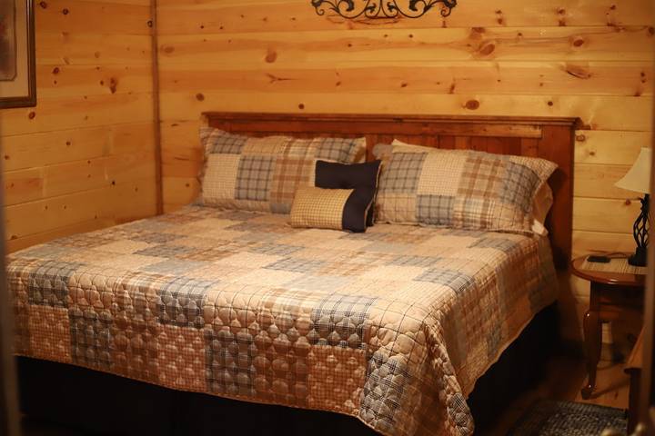 Vacation rental for 2 people, with hot tub, with pets in Alabama