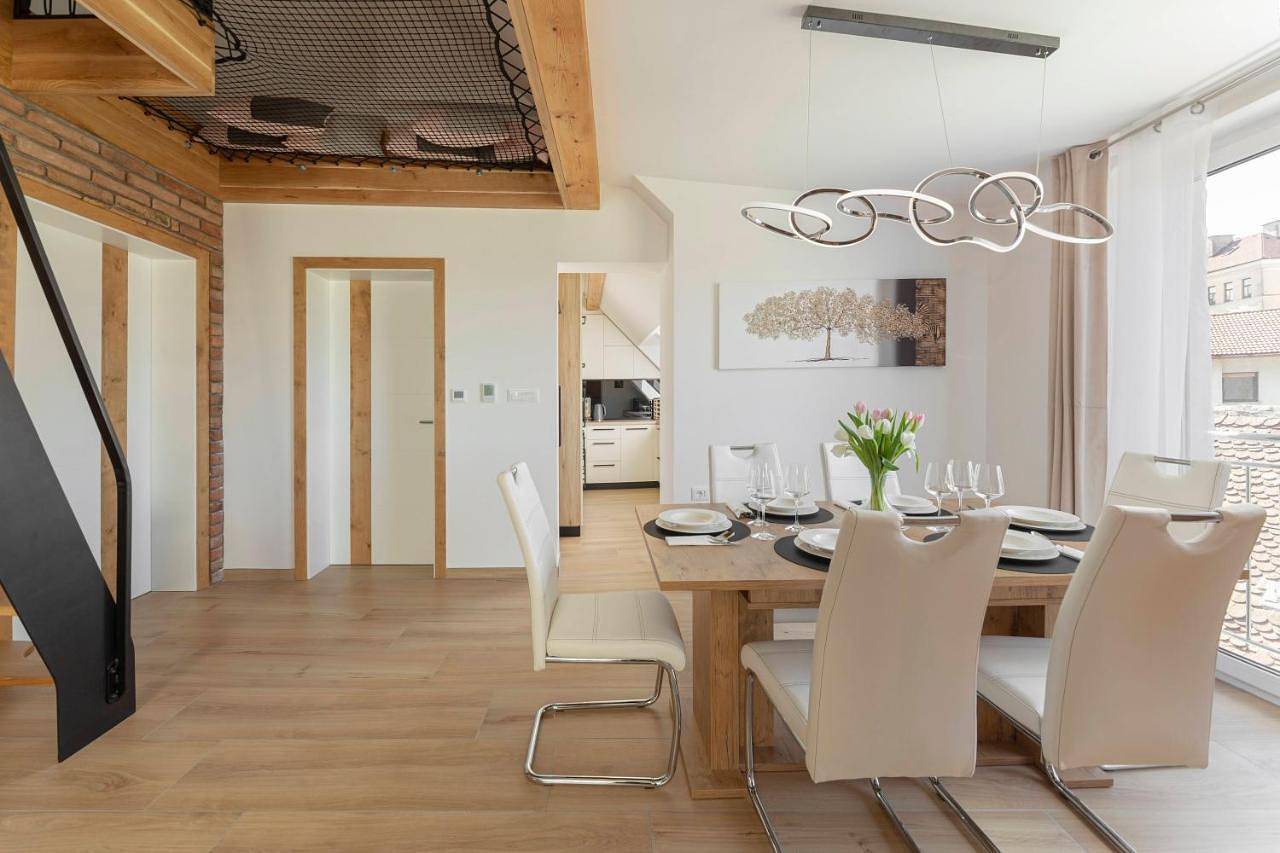 Ganze Wohnung, Three-Bedroom Apartment in Postojna, Innerkrain-Karst