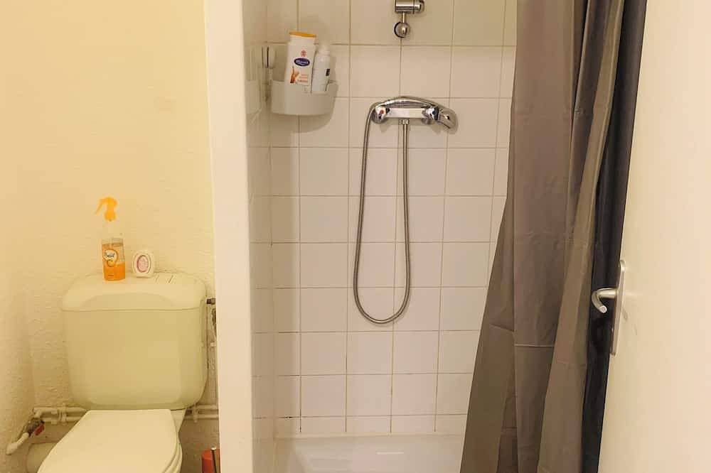 Entire apartment, Ancrage Home - Warm, well-designed studio for a pleasant stay in Montargis, Montargis region