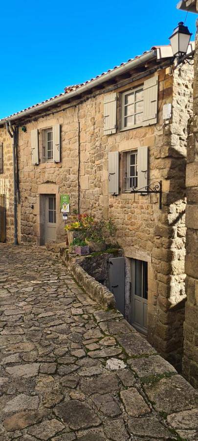 Location de vacances pour 8 personnes à Chalencon