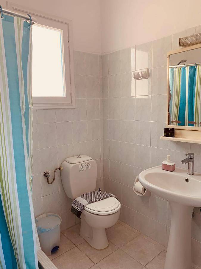 Maison d’hôte pour 2 personnes, avec balcon dans Milos - 3