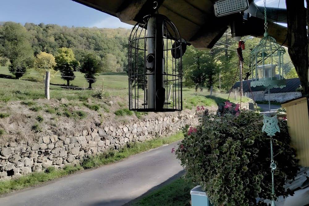 Gîte \" le Shabby blue\" in Saint-Cernin, Région d'Aurillac