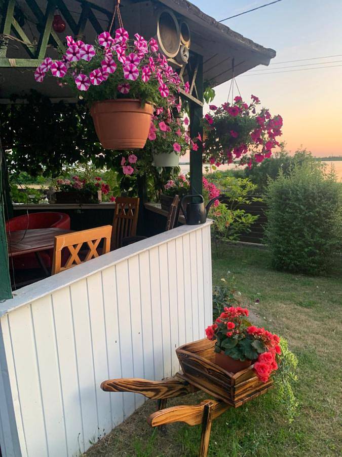 Camping für 4 Personen, mit Ausblick und Garten sowie Seeblick in Polnische Ostsee - 3