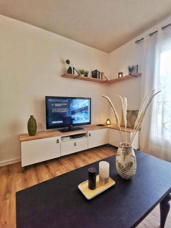Appartement entier, One-Bedroom Apartment in Lagny-sur-Marne, Seine-et-Marne