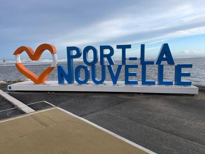 Camping pour 6 personnes, avec piscine et jardin, adapté aux familles à Port-la-Nouvelle - 2