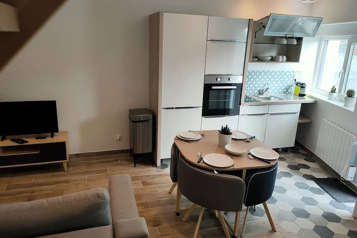 Gîte pour 4 personnes, avec jardin dans Saultain