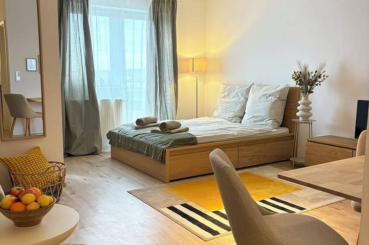 Ganze Wohnung, Top Designer Wohnung I Sehr Zentral I Perfekt für Arbeiten & Familie bis 4 Pers in Graben-Neudorf, Rheinebene