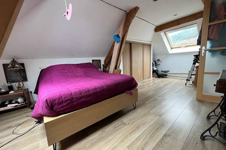 Belledonne: An Authentic Stone Family Home in La Combe-de-Lancey, Nationalpark Écrins