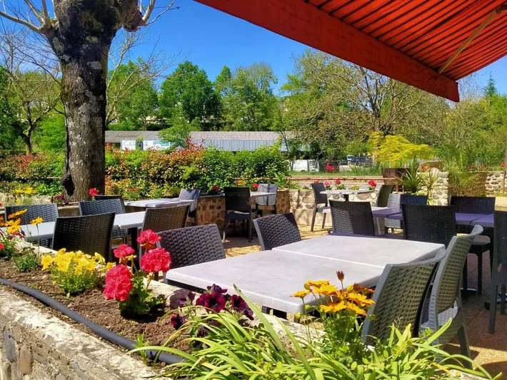 Hotel para 3 personas, con jardín - 1