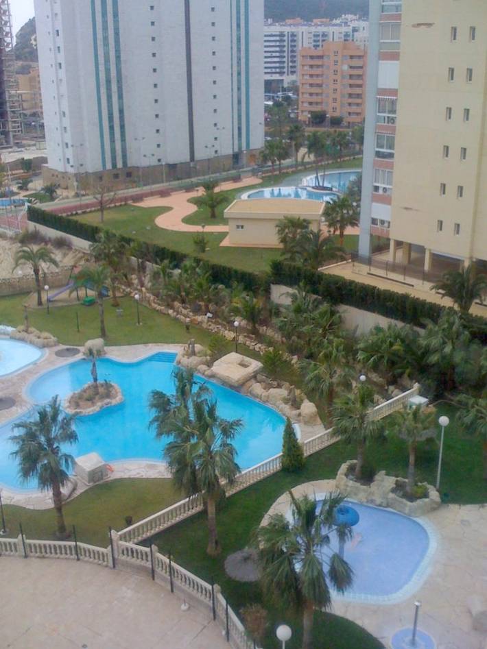 Apartamento de vacaciones para 4 personas, con piscina y terraza además de jardín y vistas - 1