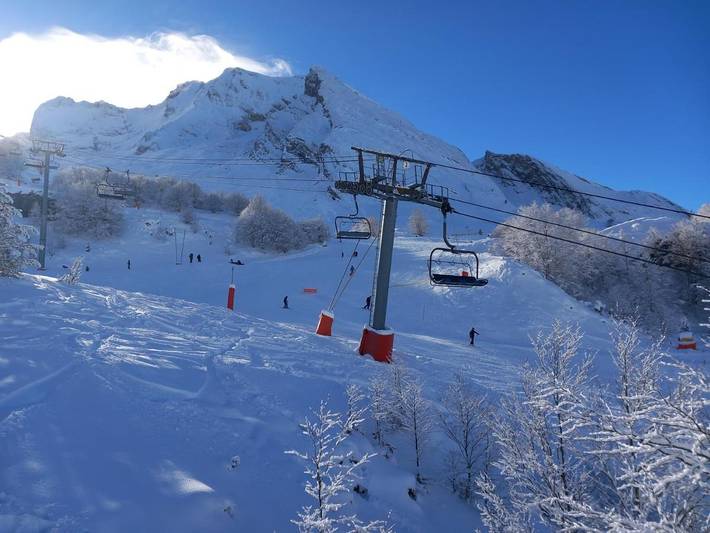 Gîte pour 4 personnes, avec vue ainsi que balcon et piscine à Bielle (Pyrénées-Atlantiques) - 3