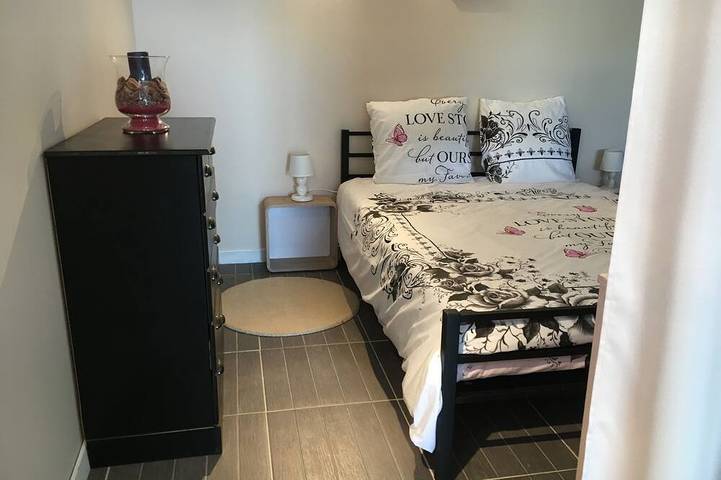 Gîte pour 4 personnes, avec terrasse à Brando - 3