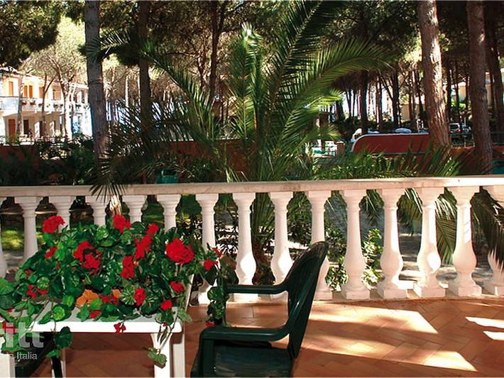 Location de vacances pour 24 personnes, avec balcon/terrasse et terrasse à Cala Liberotto - 3