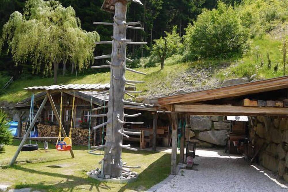 Ganze Wohnung, Ferienwohnung 3 - Balkon - Alberta's Ferienhaus in Heinfels, Osttirol