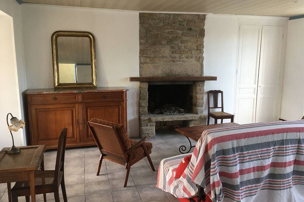 House for four 10min walk from the beach in Montfarville, Région de Cherbourg