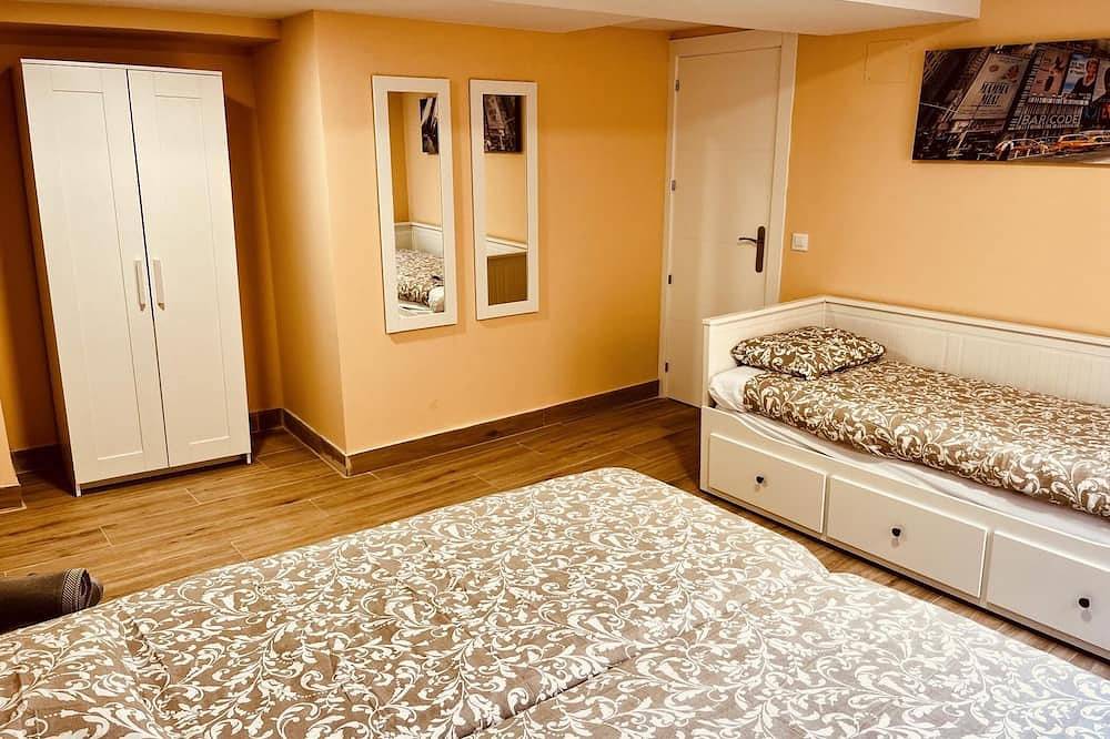 Entire apartment, Apartamentos San Nicolas in Logroño, La Rioja Province
