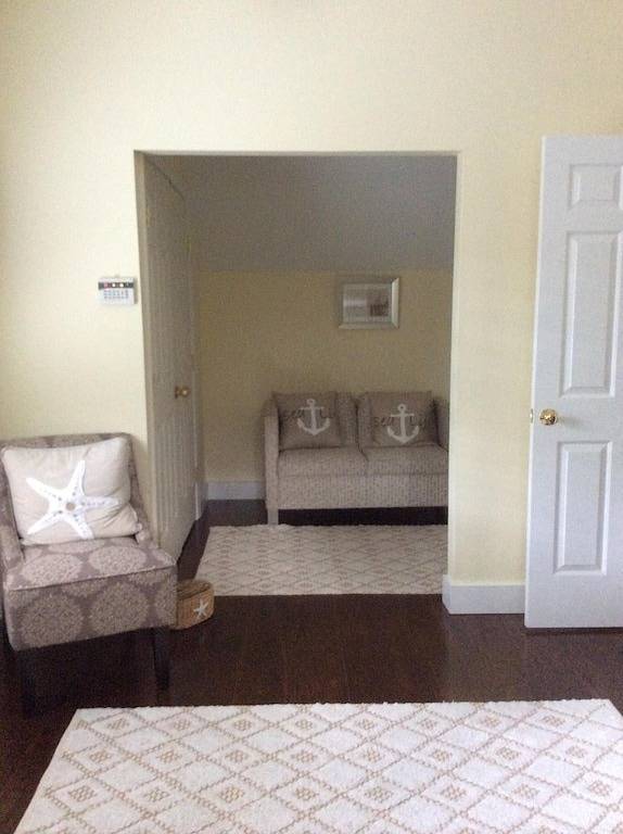 Vacation Home for 9 Guests in Springs, North Fork