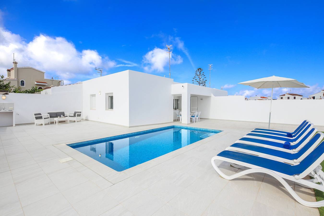 Modern villa with pool - Villa Aday & Ixeia in Cala Blanca, Ciutadella