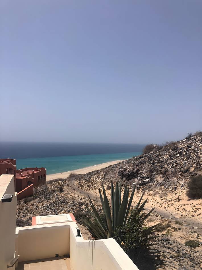 Apartamento entero, Apartamento vacacional 'Sotavento' con vistas al mar, terraza privada y Wi-Fi in Playa de la Barca, Pájara