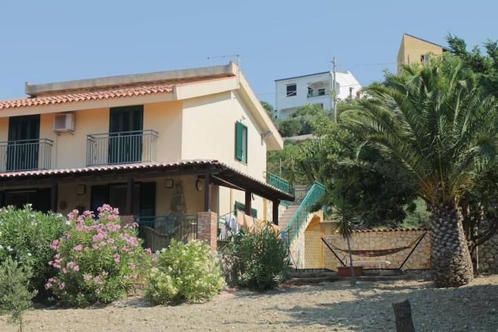 Location de vacances pour 5 personnes, avec vue et jardin, animaux acceptés à Licata - 3