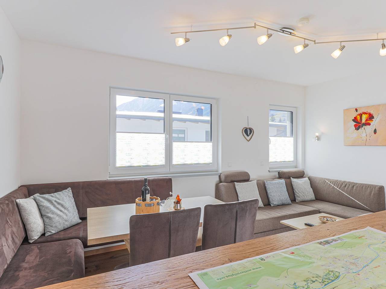 Ganze Wohnung, Apartment mit Terrasse nur 8 Minuten vom Skilift in Mittersill, Kitzbüheler Alpen