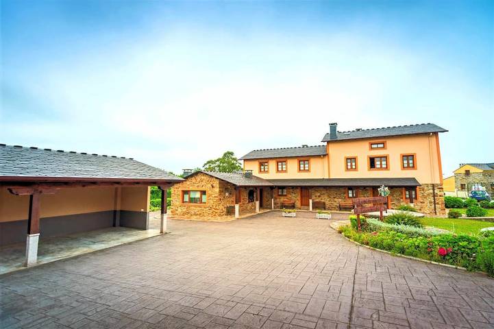 Casa rural para 6 personas, con balcón y jardín en Tapia de Casariego