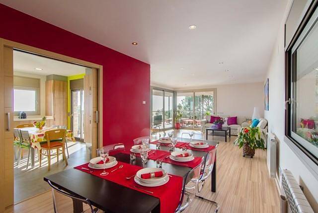 Villa Breeze, piscine privée, vue sur la mer à seulement 2 km de la plage in Roca Grossa, Lloret de Mar
