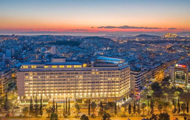 Hôtel pour 4 personnes, avec sauna et terrasse ainsi que piscine et vue