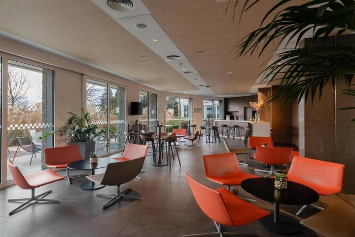 Hôtel pour 4 personnes, avec sauna et jardin à Genas - 4