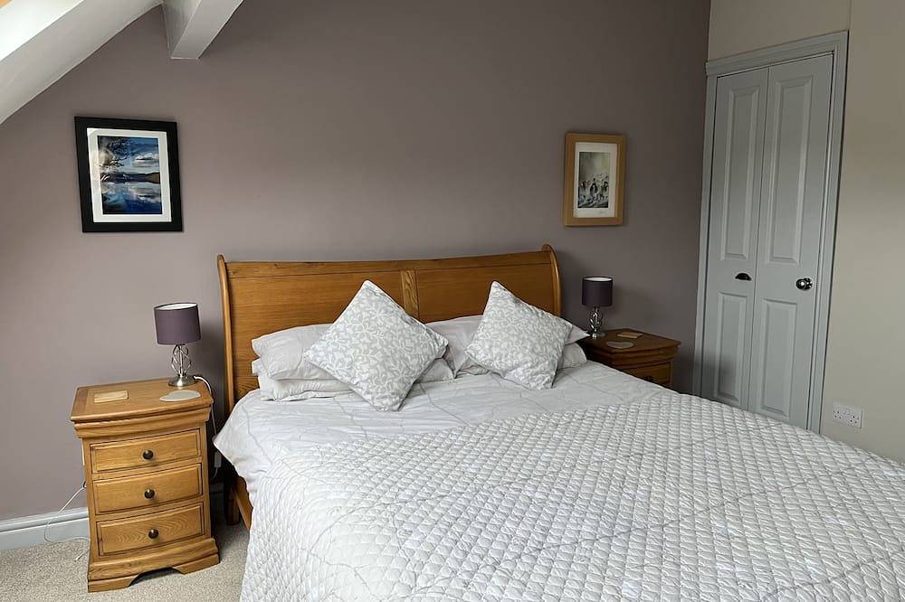 ⭐️⭐️⭐️⭐️⭐️ Outstanding refurbished home in the heart of Coniston Village in Coniston, Lake District