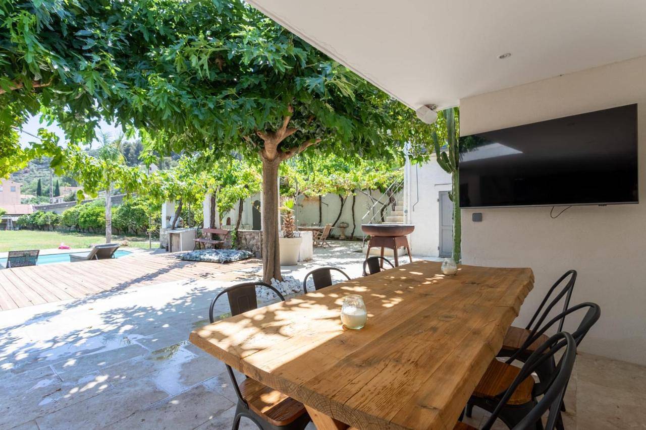 "Le Cabanon" Piscine et jardin sans vis à vis à 15 min des plages, parking in Ollioules, Côte méditerranéenne (France)