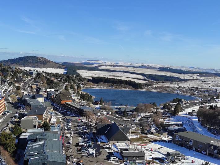 Gîte pour 8 personnes, avec balcon dans Super Besse - 2