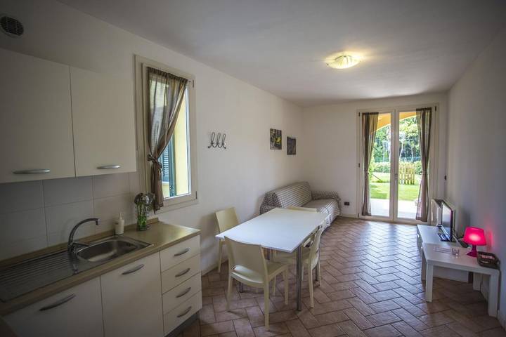 Ganze Wohnung, Residenz Karina Zweizimmer-Wohnung Bilo für 4 Personen in Moniga del Garda, Gardasee-Berge