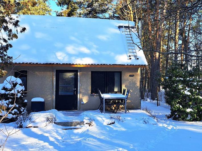Ferienwohnung für 5 Personen, mit Terrasse und Garten in Lauta