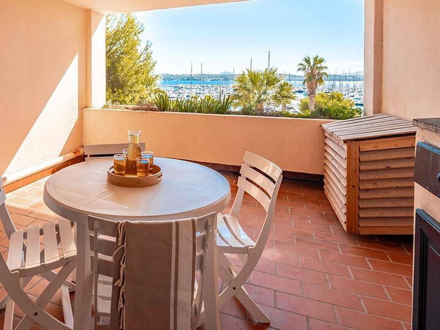 Pierre & Vacances Résidence Louis Lumière - Studio 4 personnes - 1 coin nuit in Bandol, Région de Toulon